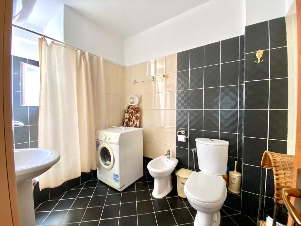 Caramel Sun Studios Apts Саранде Екстериор снимка